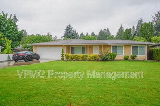 Building Photo - 5404 NE 45th St