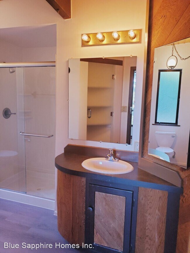 Building Photo - 4 br, 2 bath House - 1742 Manzanita Dr.