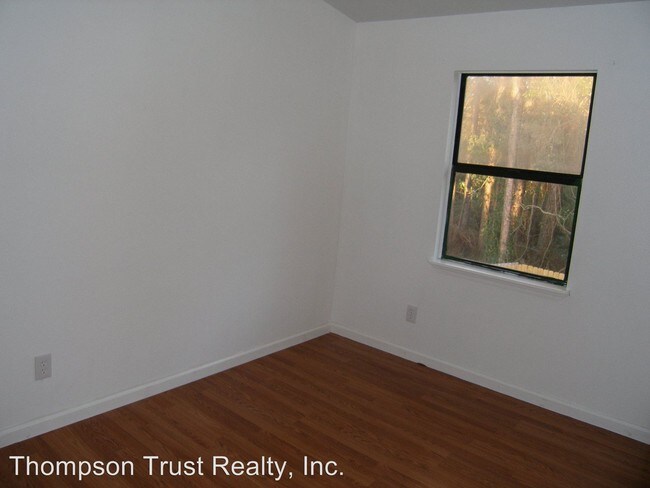 Building Photo - 3 br, 2 bath House - 146 Kristine Blvd