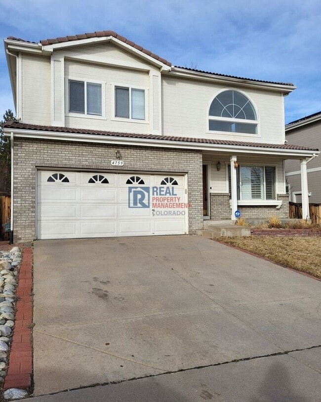 Foto del edificio - 4759 Waldenwood Dr
