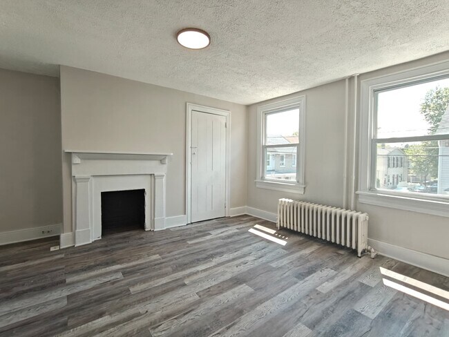 Foto del edificio - 317 Borden St