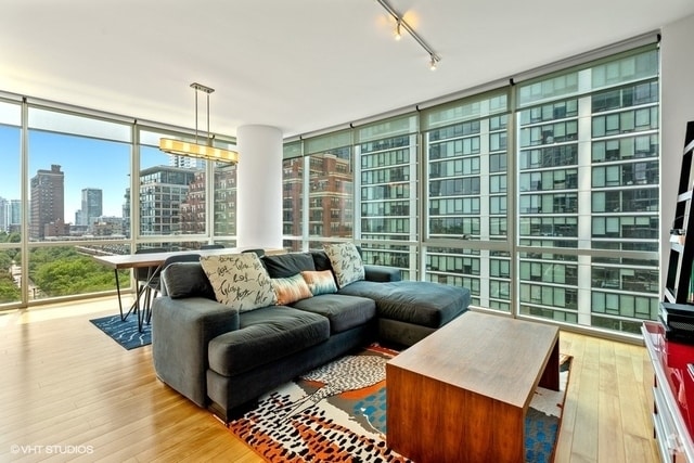 Building Photo - 1201 S Prairie Ave