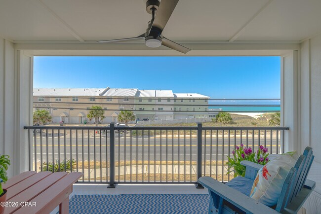 Foto del edificio - 18912 Front Beach Rd