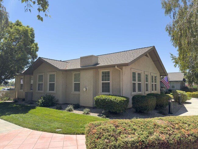 Foto del edificio - 55 and Older Community -  $500 OFF FIRST MONTH RENT MOVE IN SPECIAL!!!!