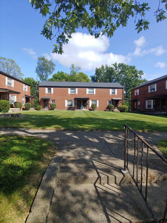 7 E Riverglen Dr, Worthington, OH 43085 House Rental in Worthington