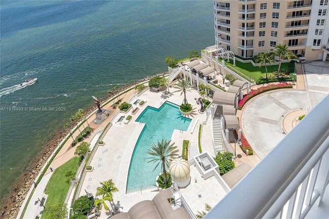Foto del edificio - 848 Brickell Key Dr