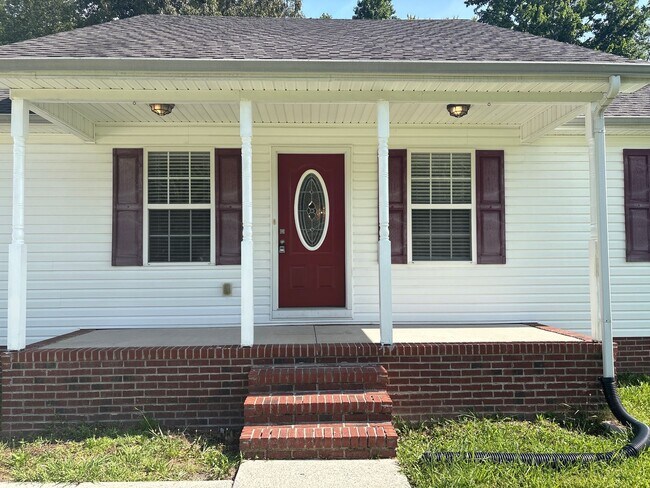 Foto del edificio - 479 Indian Springs Cir