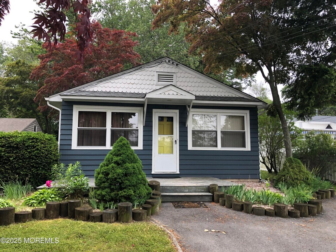 Foto principal - 309 Elizabeth Ave