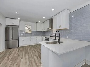 Building Photo - 5228 Hunter Ave