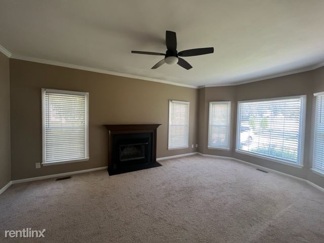 Building Photo - 3 br, 2 bath House - 5601 Bayleaf Ln 5601