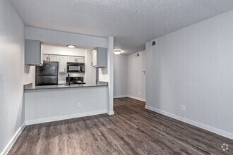 Interior Photo - Baxter