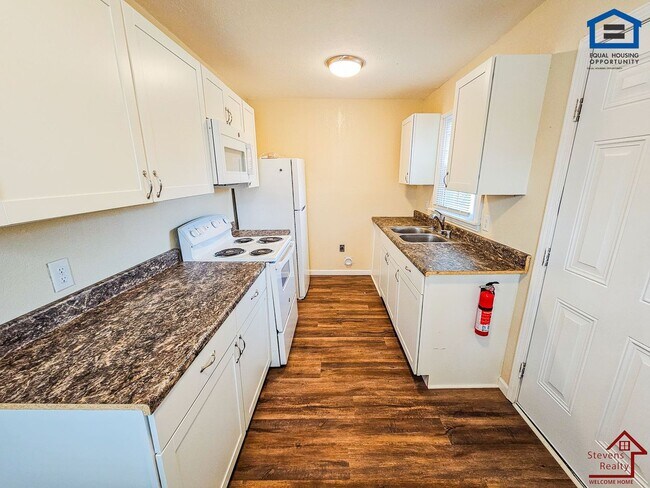 Foto del edificio - 1936 Bouton Bend