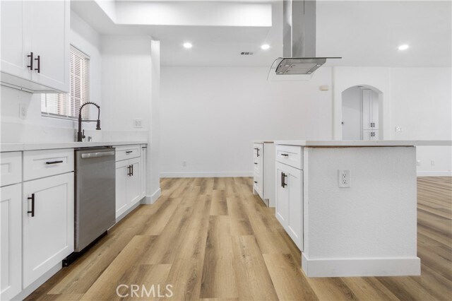 Foto del edificio - 6770 Tokay Ave