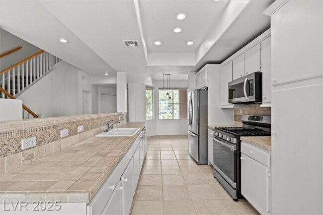 Building Photo - 9th hole views!