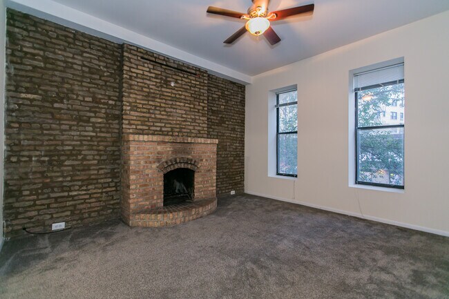 Building Photo - 2342 Clark N St