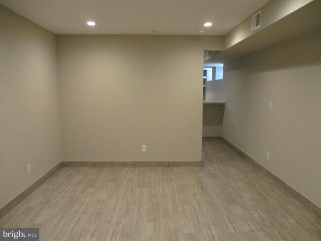 Foto del edificio - 1463 N Corlies St