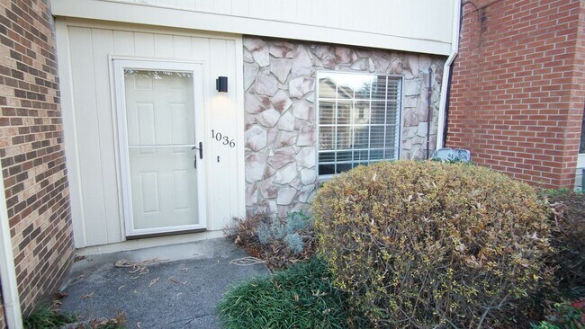 Foto del edificio - West Knoxville Condo for Lease!