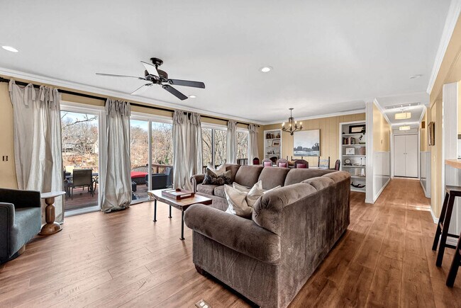 Foto del edificio - 12208 Blueberry Ln