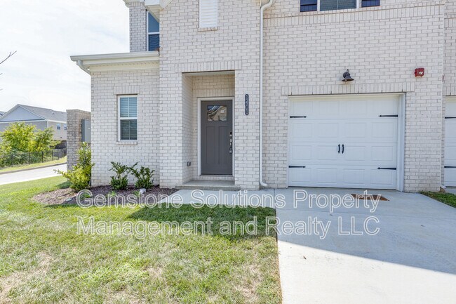 Building Photo - 204 Douglas Bend Rd