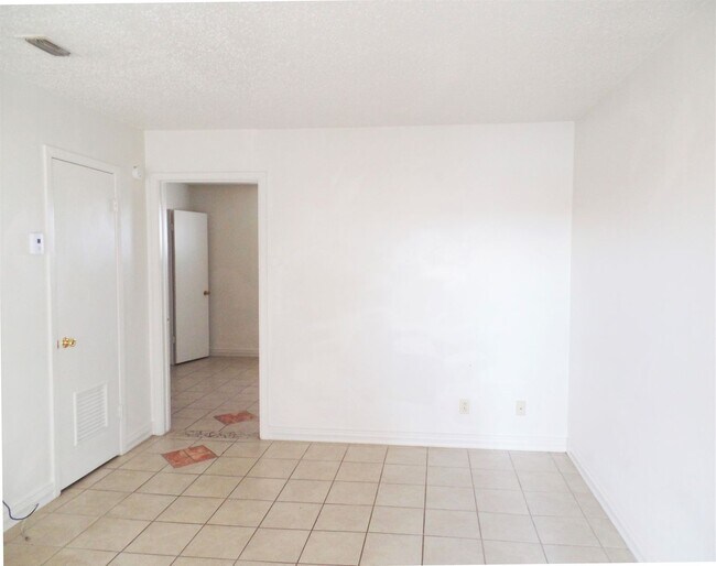 Foto del edificio - 3109 Atkinson Ave
