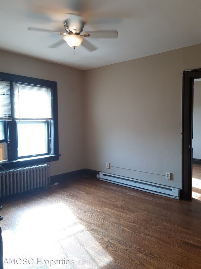 Building Photo - 415-423 Holly Hills Ave