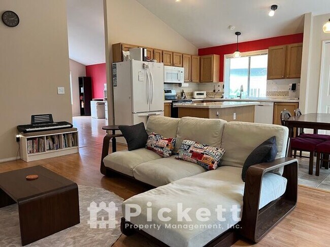 Building Photo - 3 Bedroom Rambler in McCormick Woods!