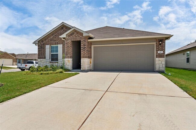 Building Photo - 140 Fireoak Dr