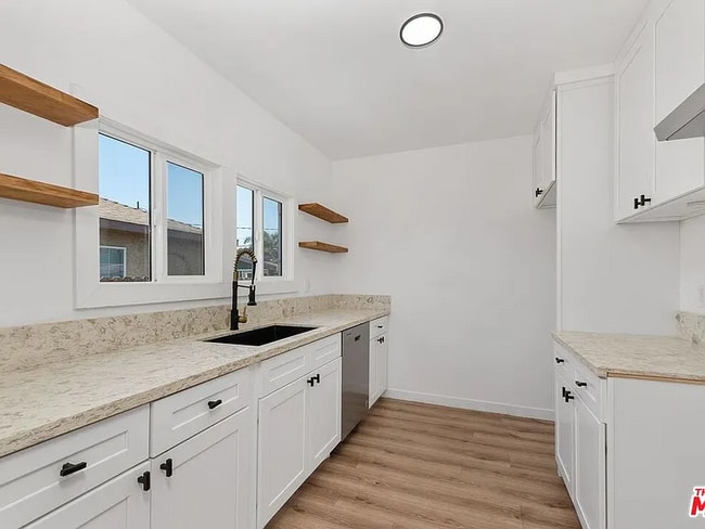Kitchen - 672 E 119th St