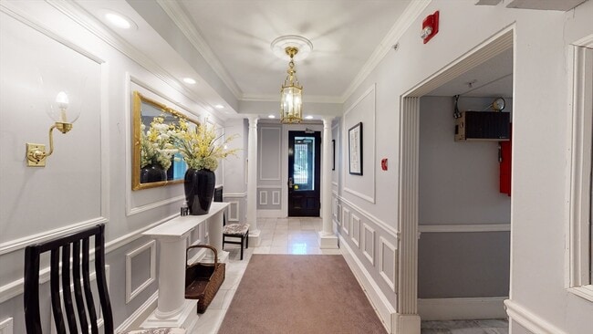 Building Photo - 290 Beacon St