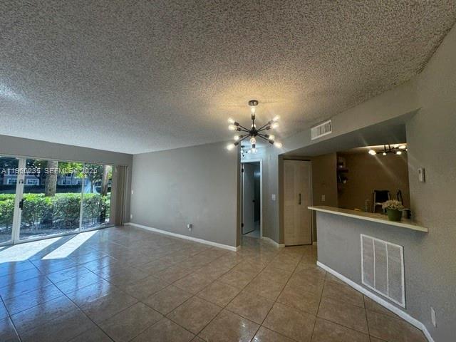 Foto del edificio - 8761 Wiles Rd