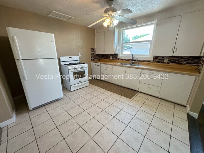 Foto del edificio - 2071 Jefferson Ave