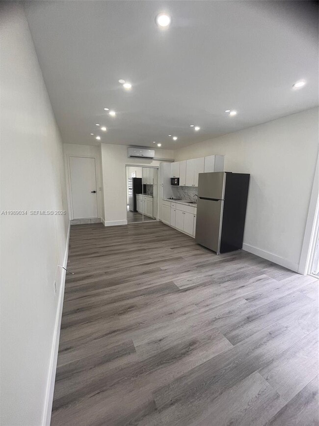 Foto del edificio - 19541 NW 57th Ct