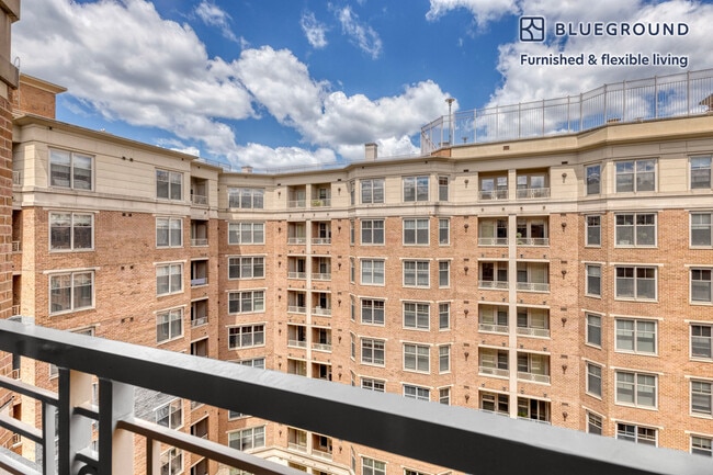 Building Photo - 2400 M St NW