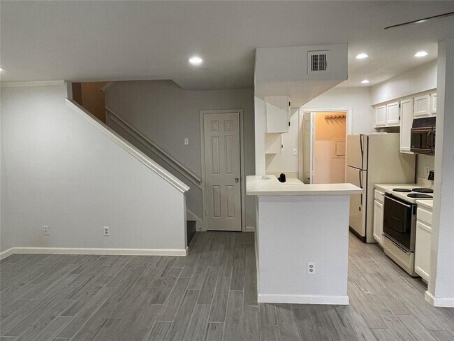 Foto del edificio - 14600 Fonmeadow Dr