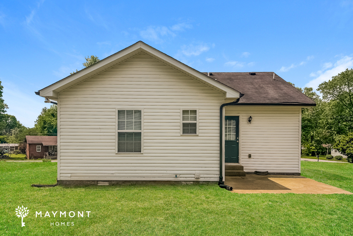 Building Photo - Charming 3 Bedroom Nashville Home