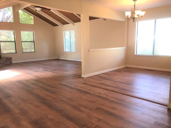 Foto del edificio - 3/2 home in Lake Wildwood Gated Community, Penn Valley, CA 95946