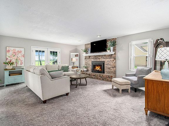 Building Photo - 10923 Parkview Ct