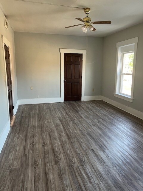 1st bedrpp, - 233 S Market St