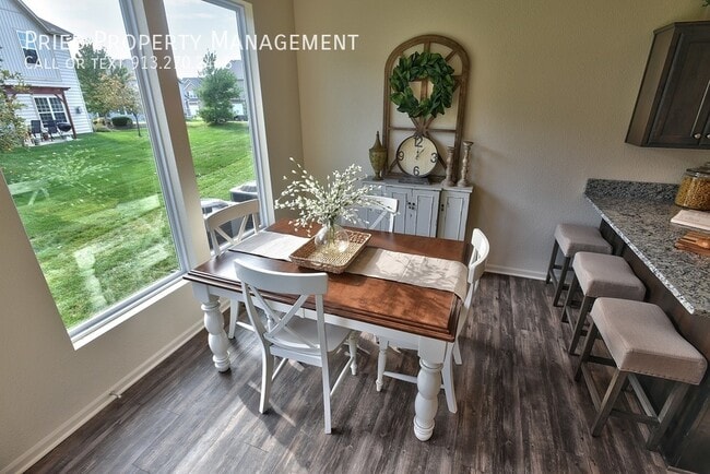 Foto del edificio - 23274 W 88th Terrace