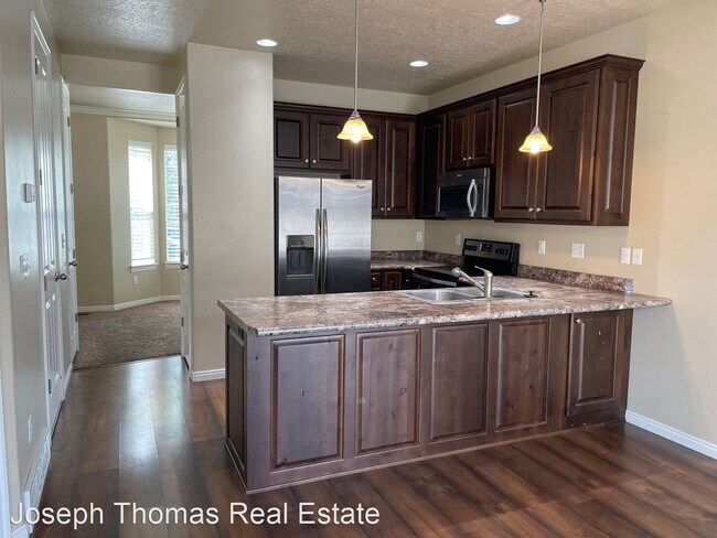 Foto del edificio - 3 br, 1.5 bath House - 234 N 1280 W