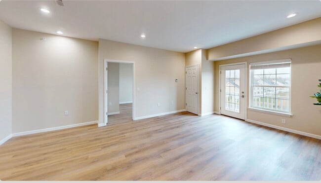 2 Br Living - Chili Paul Place
