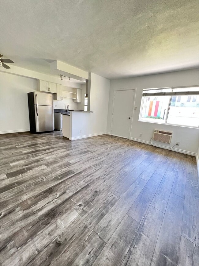 Interior Photo - Alhambra Gardens