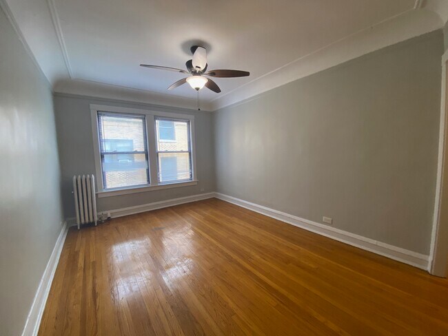 Foto del edificio - 6516 N Glenwood Ave