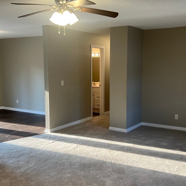 Foto del edificio - 28 Mini Mountain Ln