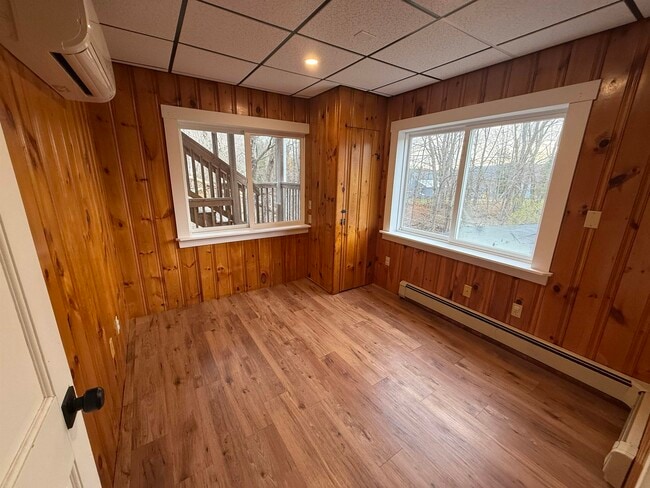 Building Photo - 11 Pearl Ln