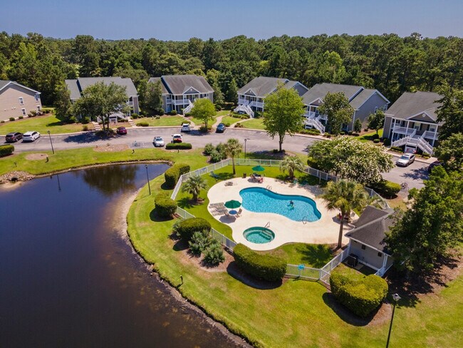 Building Photo - 719 Blue Stem Dr