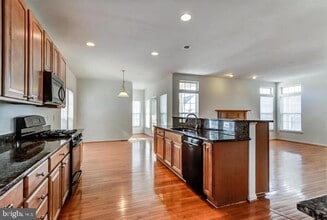 Building Photo - 2002 Idlewild Blvd