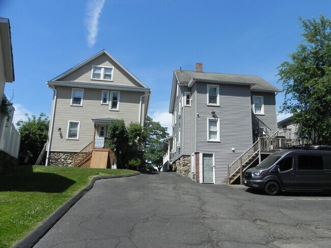 Foto del edificio - 67 Fairfield Ave