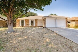 Building Photo - 2678 Fairmont Dr