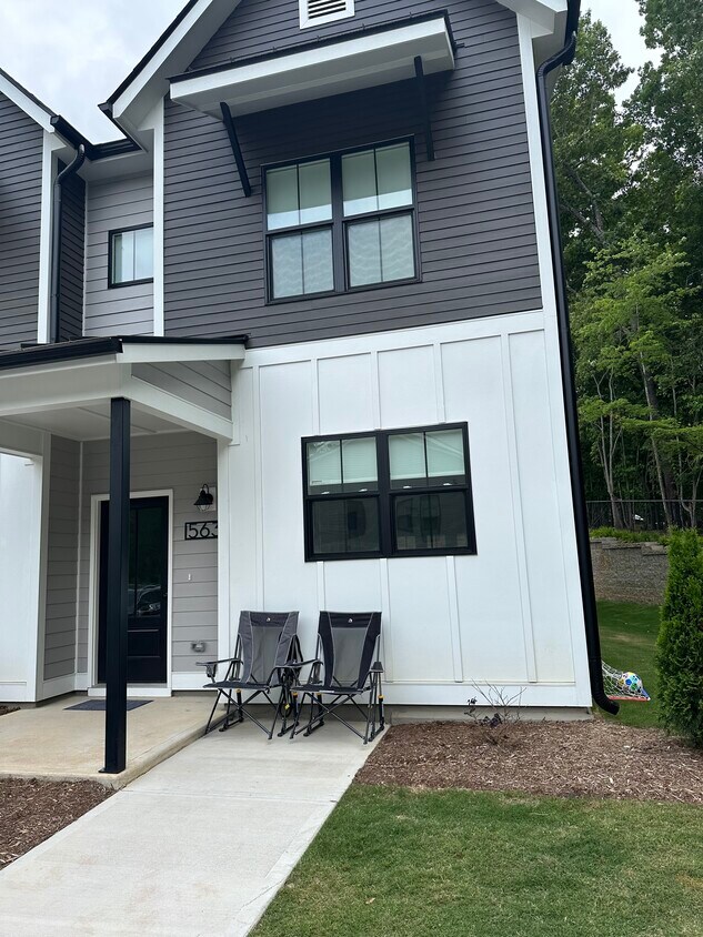 Foto principal - 5631 Johnson Woods Ct